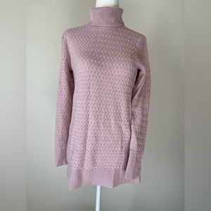 Women’s cable knit tunic sweater